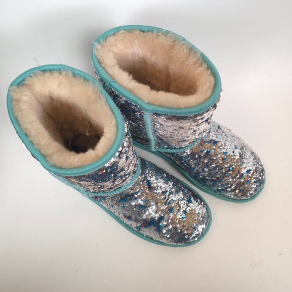 UGG Women’s Classic Short Sparkles Sequin Sheepskin Boots Aqua Blue Size 6 - Picture 5 of 12